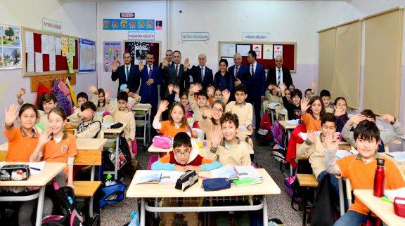 Valimiz Sayın İbrahim Şahin Mimar Sinan Ortaokulunu Ziyaret Etti
