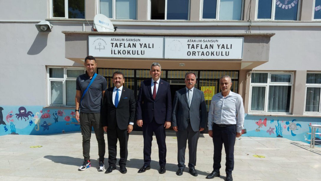 İlçe Milli Eğitim Müdürümüz Sayın Mehmet İrfan Yetik'in, İlköğretim Haftası Dolayısı ile Okul Ziyareti   