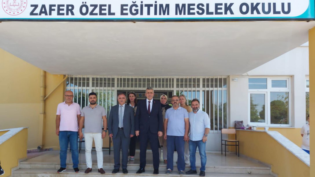 İlçe Milli Eğitim Müdürümüz Sayın Mehmet İrfan Yetik'in, İlköğretim Haftası Dolayısı ile Okul Ziyareti  