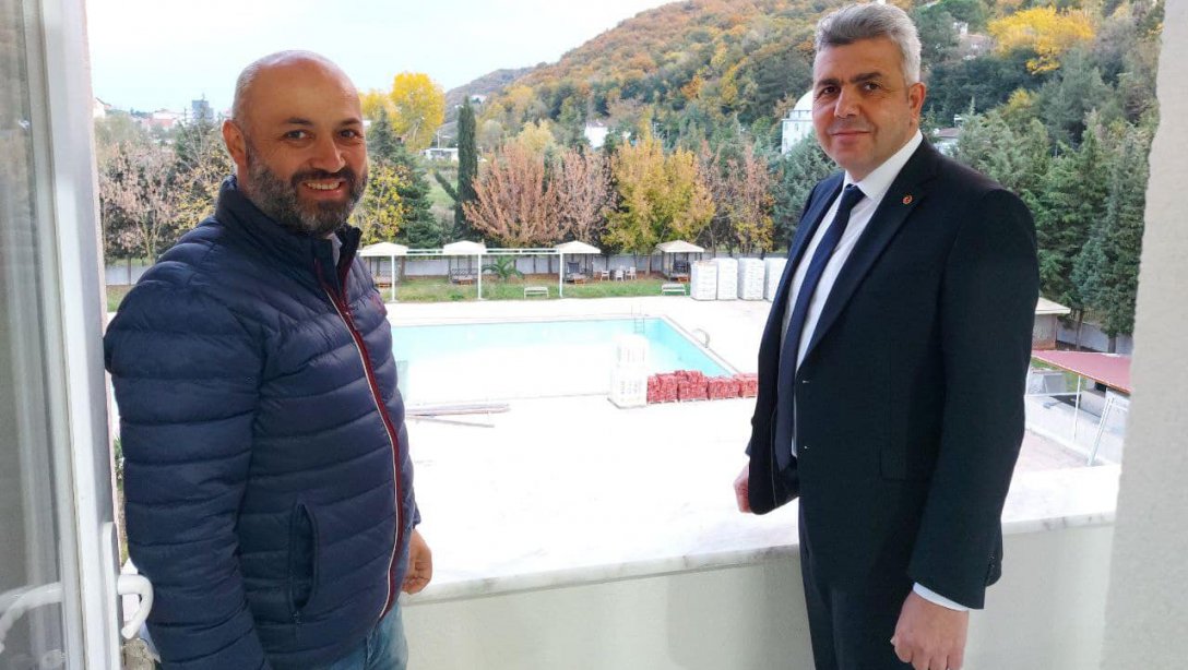 İlçe Milli Eğitim Müdürümüz Mehmet İrfan Yetik, deprem güçlendirmesi yapılan Altınkum Mesleki ve Teknik Anadolu Lisemizi ziyaret etti
