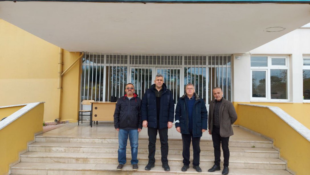 İlçe Milli Eğitim Müdürümüz Mehmet İrfan Yetik, Şube Müdürümüz Mehmet Atar ile birlikte Zafer Özel Eğitim Meslek Okulumuzu ziyaret etti.