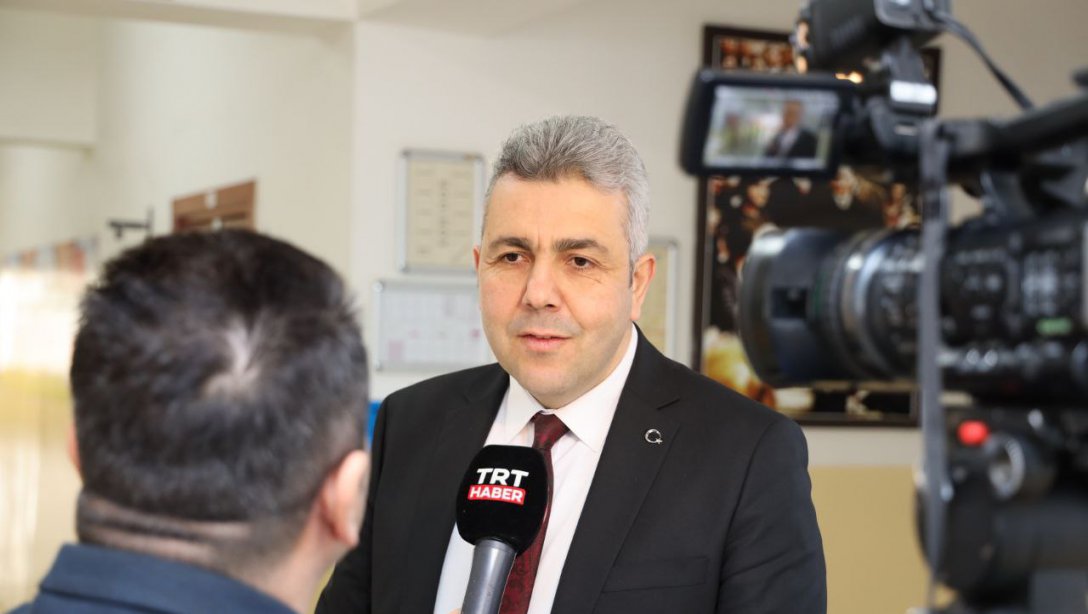 İlçe Milli Eğitim Müdürümüz Mehmet İrfan Yetik TRT Haber'e Enerji Dedektifleri Projemizin Tanıtımını yaptı.