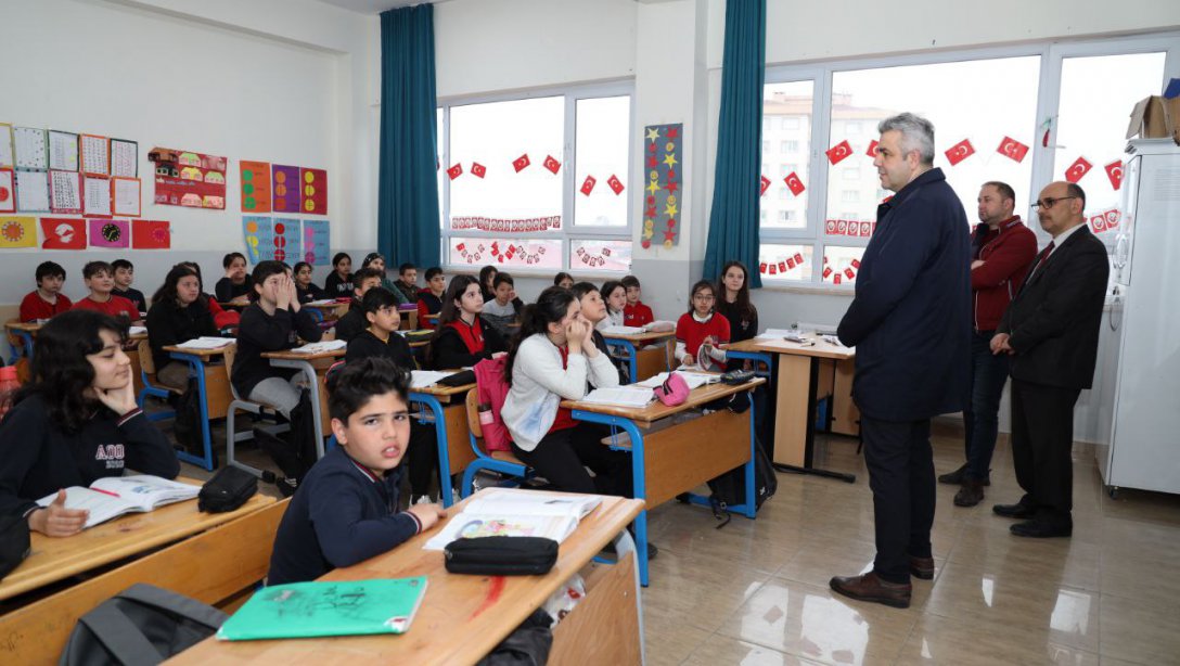 İlçe Milli Eğitim Müdürümüz Mehmet İrfan YETİK, TIMMS 2023 Faaliyetinde Ülkemizi Temsil Edecek Okullardan Olan Atakum Ortaokulumuzu Ziyaret Etti