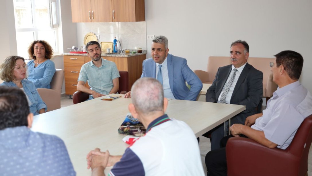 İlçe Milli Eğitim Müdürümüz Mehmet İrfan Yetik, Denizevleri Ortaokulumuzu Ziyaret Etti