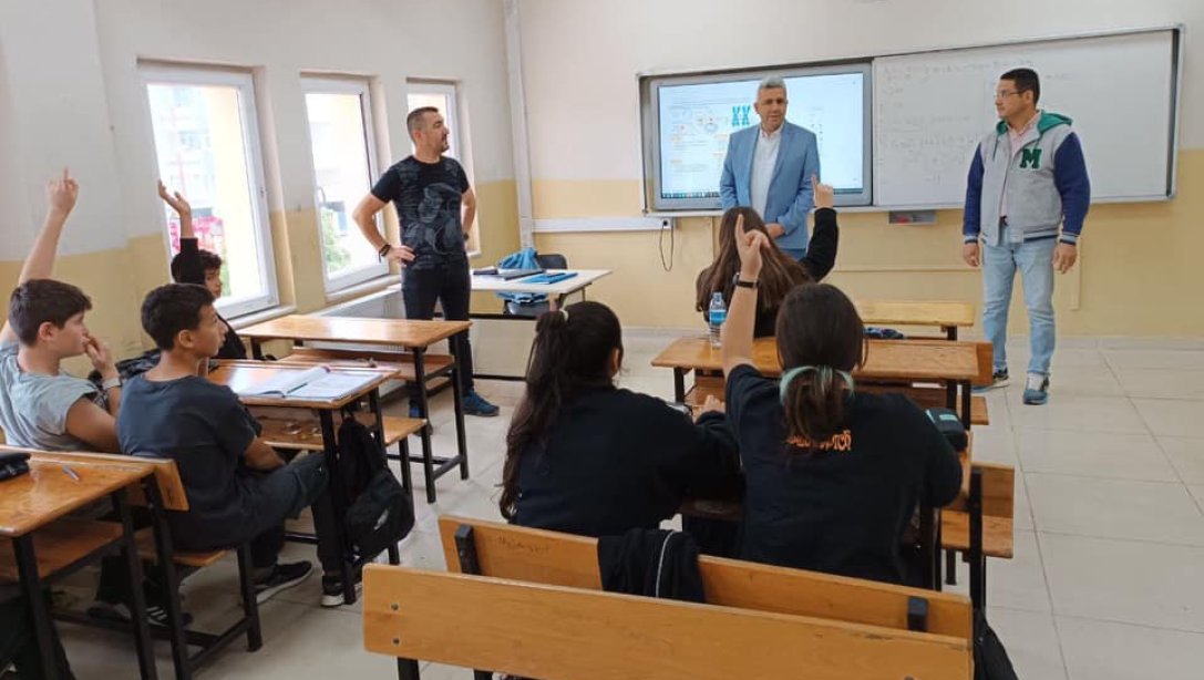 İlçe Milli Eğitim Müdürümüz Mehmet İrfan Yetik, DYK Merkezlerimizden Mimar Sinan Ortaokulumuzu Ziyaret Etti