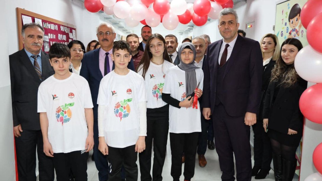 Özören Şehit Metin Arslantürk Ortaokulumuzun Tübitak 4006 Bilim Fuarı Açılışı