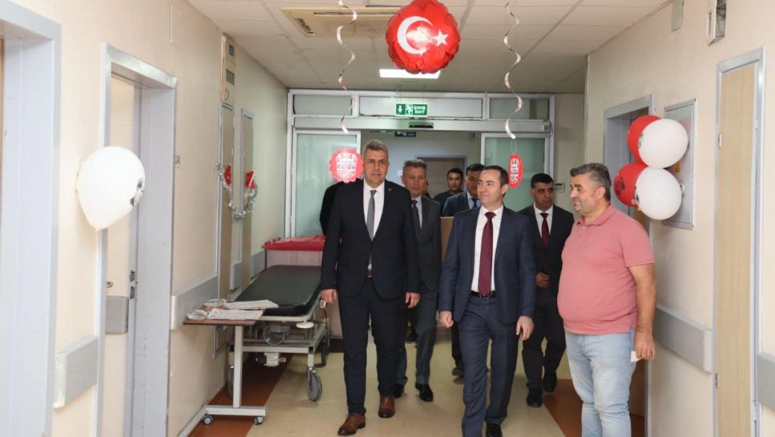 Kaymakamımız Kemal Yıldız, İlçe Milli Eğitim Müdürümüz Mehmet İrfan Yetik ile birlikte OMÜ Hastane Sınıfımızı Ziyaret Etti