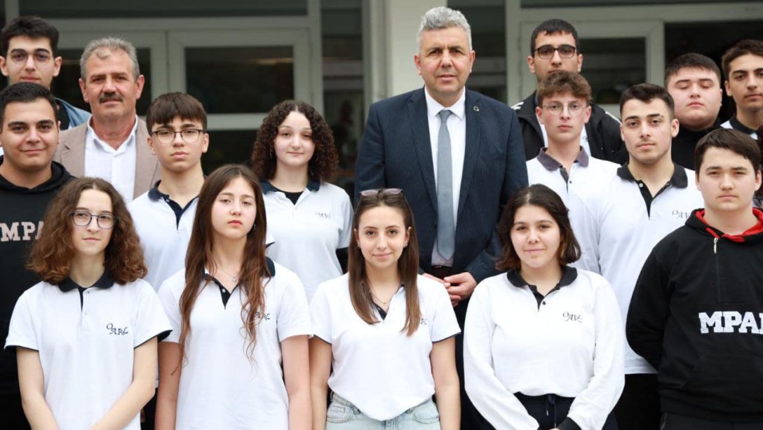 İlçe Milli Eğitim Müdürümüz Mehmet İrfan Yetik, Onur Ateş Anadolu Liseli Gençlerimizle Buluştu!   